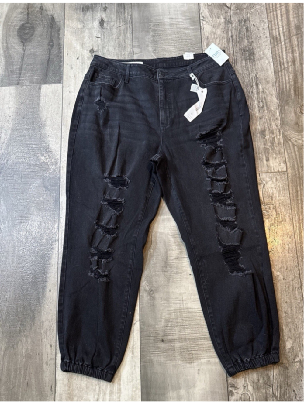 Vanilla Star Super High Rise jogger Jeans Sz 16 Distressed Black NWT rue21+